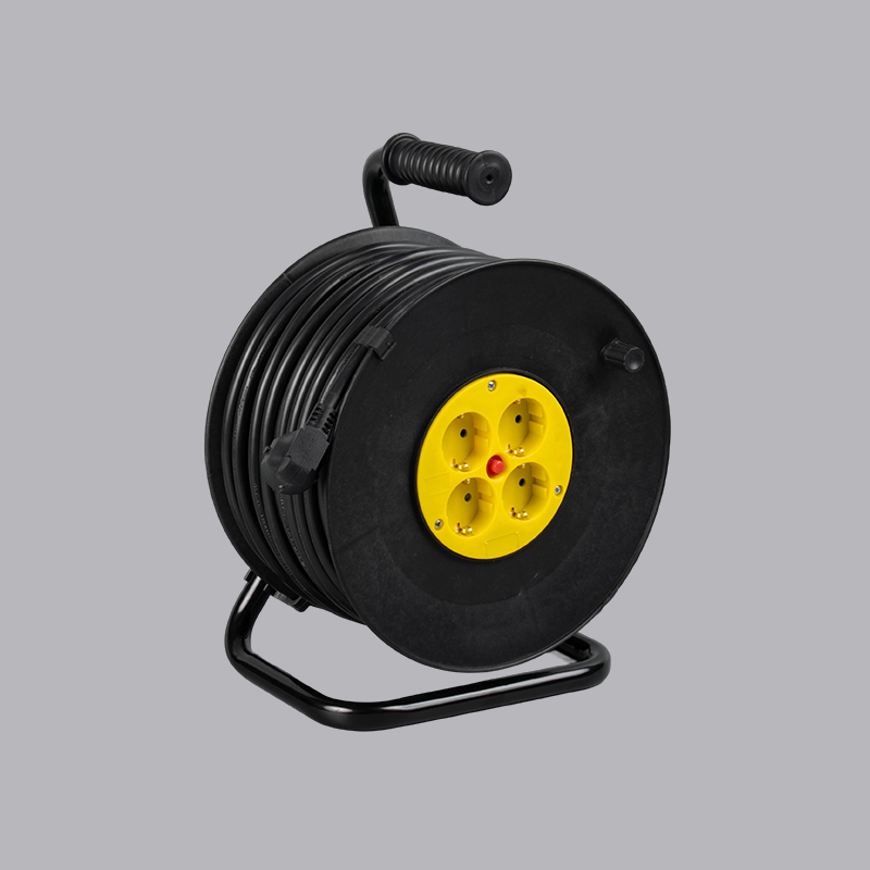 G4R-2.5P إطار حديدي من النوع الألماني 3G2.5mm² بكرة كابل 30 م