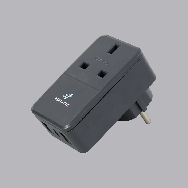 VT-925-DE من المملكة المتحدة إلى ألمانيا، 1 مقبس، 2 منافذ USB، 1 محول منافذ typeC