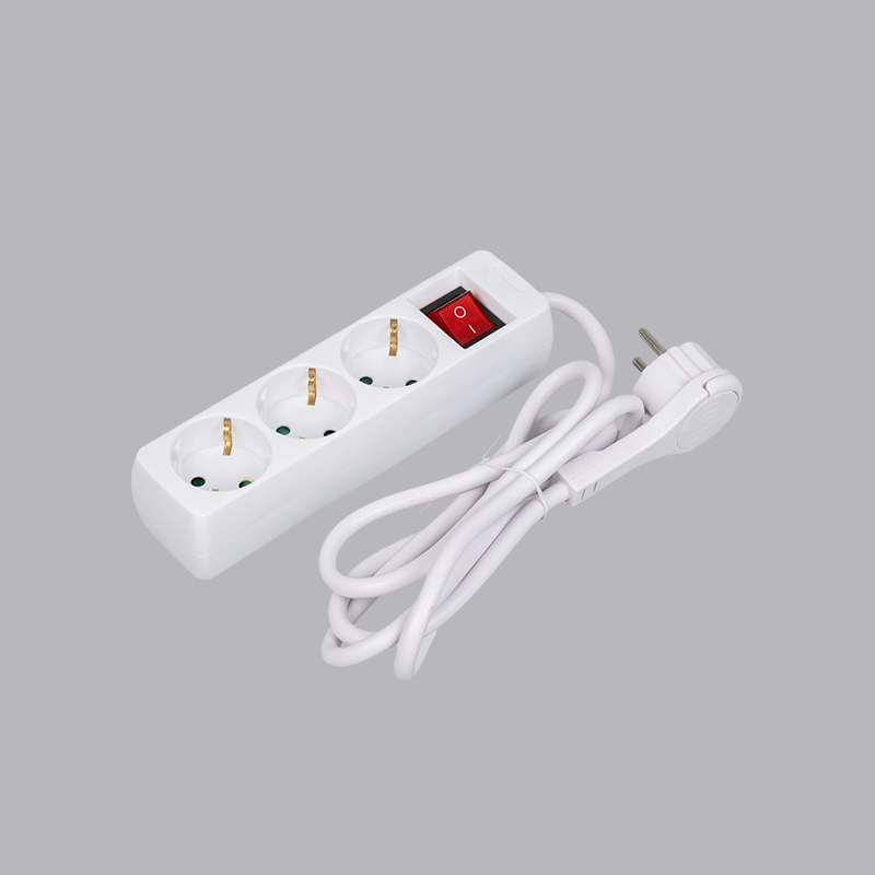 LOB-03KL شريط طاقة ثلاثي الاتجاهات من النوع الألماني مستطيل الشكل مع حلقة سحب ومفتاح متعدد المقبس